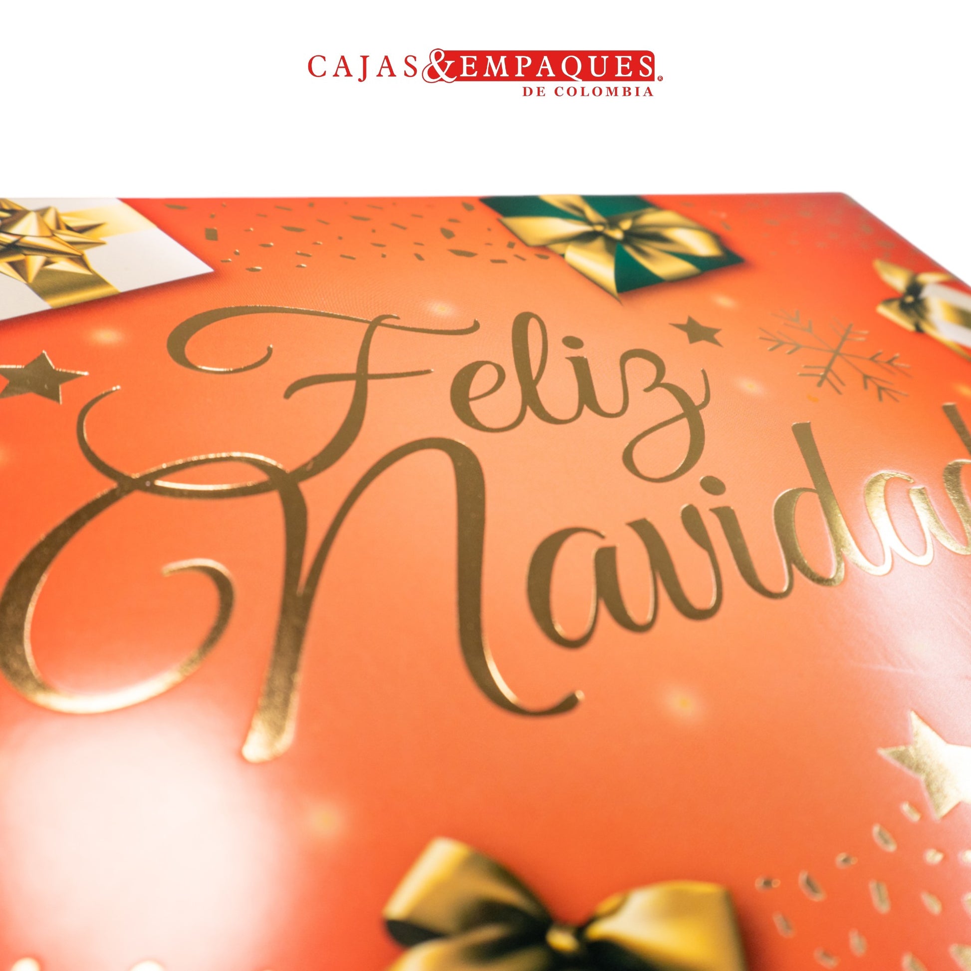 -Caja ecológica tapa y base 27x18x4 cm navidad roja Cajas y Empaques de Colombia